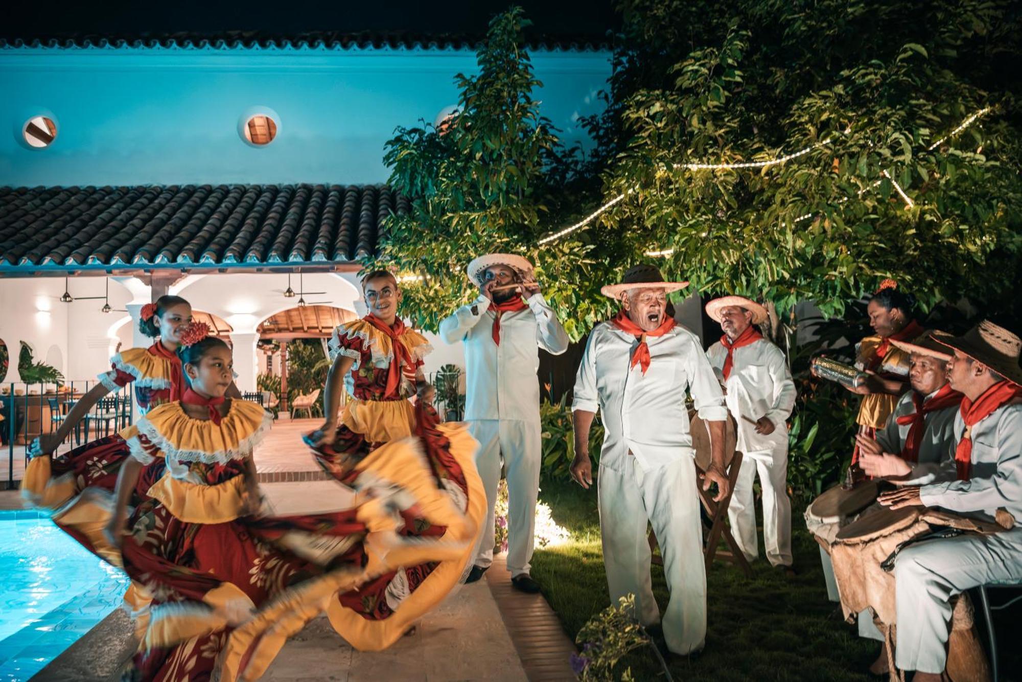 Karakali Boutique Hotel Mompos Ngoại thất bức ảnh